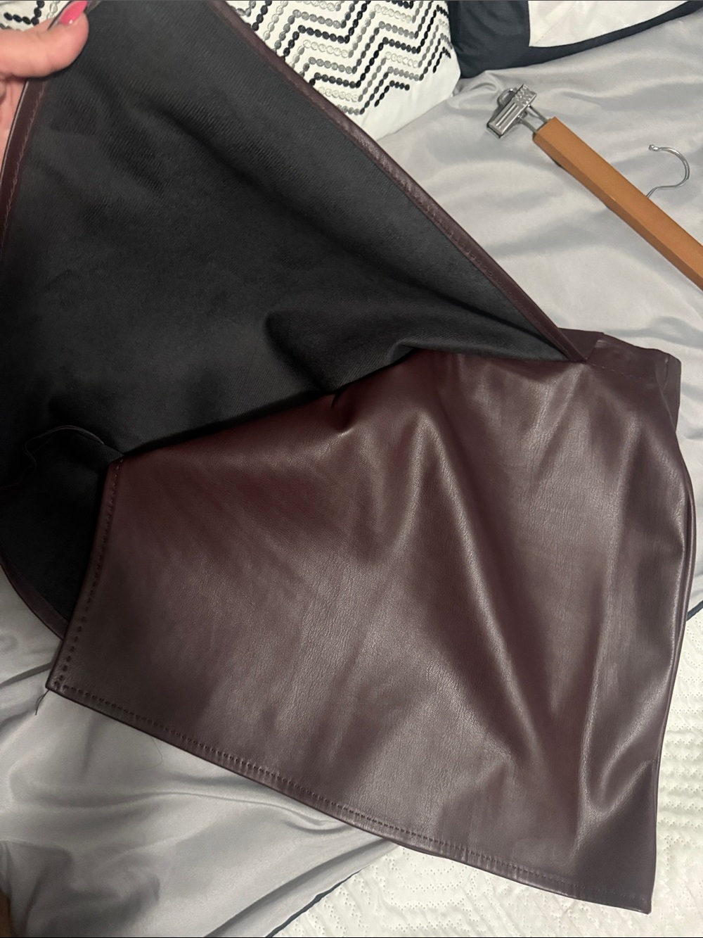 Max Studio Faux Leather Mini Skirt in Wine - Picture 8 of 8
